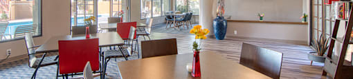 Ridgepointe clubhouse with nice lounge area and table