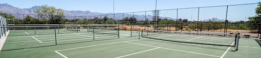 the tennis courts at the preserve at ballantyne commons