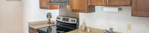 Fully Applianced Kitchen at Palmer Green Estates in Palmer, MA.