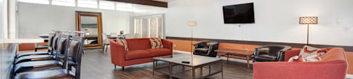 clubhouse lounge 