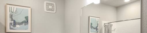 The Inn At Westover Hills Model Apartment Bathroom