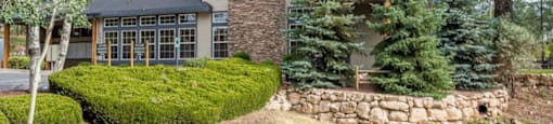 Courtyard Garden Space at Highland Village Apartments, Arizona