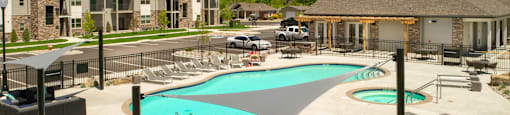 Pinyon Pointe Apartments | Loveland, CO | Pool