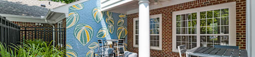the courtyard at the whispering winds apartments in pearland, tx