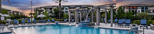 a swimming pool at the resort at longboat key club