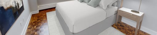 Large and inviting bedroom. Thumbnail click to zoom
