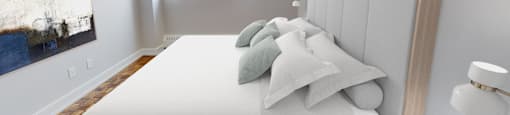 Well lit bedroom. Thumbnail click to zoom