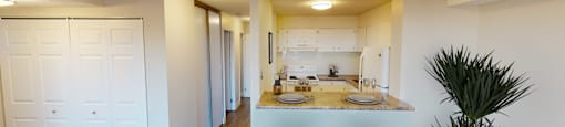 Stanley-Park-2-Bed-2-Bath-Dining
