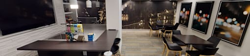 The-Hendrix-Cafe-And-Theatre-Room-1