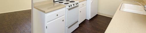 Apartments for rent with kitchen in Long Beach