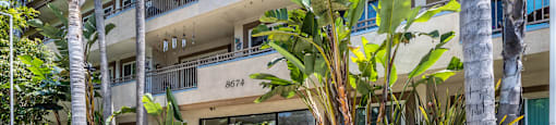 the building in which the hotel is located