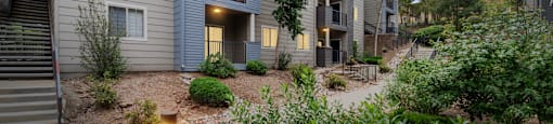 the preserve at ballantyne commons apartments courtyard and exterior