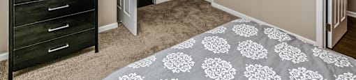King-Sized Bedrooms at The Landings Apartments, Bellevue 68123