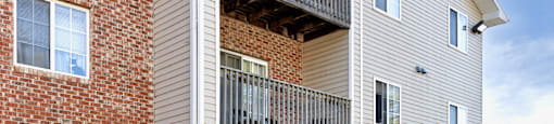 Exterior at Country Club Apartments in Sioux City, IA