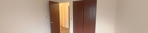 Lansing Apartments bathroom