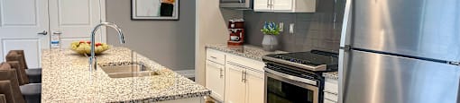 Gourmet kitchen at Heritage Place Apartments in Grand Rapids, MI