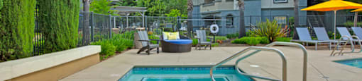 Broadleaf Apartments  |  Hot Tub