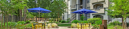 Picnic Tables and BBQ Area  |  Apartments for Rent in Sacramento CA  |  Broadleaf Apartments