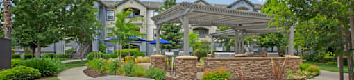 BBQ Patio and Outdoor Seating | Apartments For Rent Sacramento CA | Broadleaf Apartments
