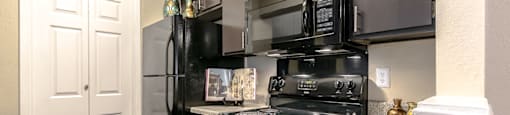 A1 Flat - Upgraded Apartment Home