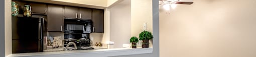A1 Flat - Upgraded Apartment Home