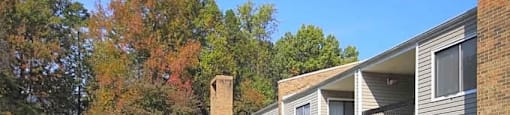 Lush Green Landscape at Ridgewood Apartments, Greensboro, NC