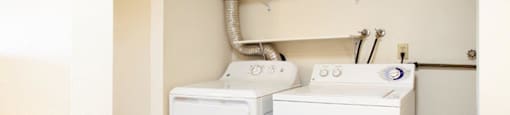 Arborpointe Apartments Laundry Room