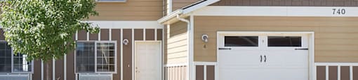 Universally Attached And Detached Garages at King West One Apartments, Billings, Montana
