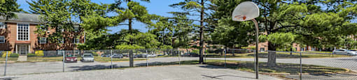 Basketball court at Villages at Marley Station in Glen Burnie MD