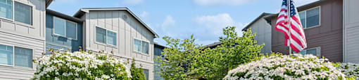 Building exterior at Alderwood Court in Lynnwood WA