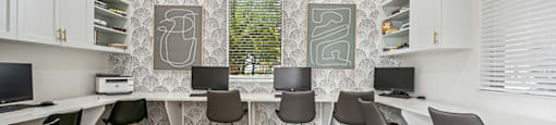 Business center at Cedar Grove Apartments in Miami FL