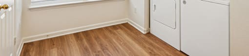 Laundry area at Broadwater Townhomes in Chester VA