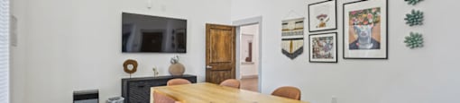 Meeting room at Bonito Parque Apartments in San Antonio TX