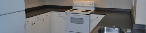 kitchen at Bristol Apartment Homes in Dixon, CA