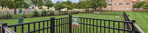 Pet park at Leesburg Apartments in Leesburg VA