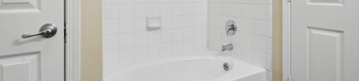 Shower at Longwood Vista Apartment Homes in Atlanta GA