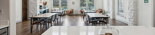 Social lounge kitchen at Bonito Parque Apartments in San Antonio TX