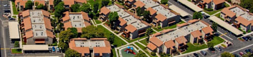 Fabulous location at The Oaks Apartments, California, 91786