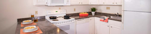Spacious Kitchen in East Lansing Apartments near Michigan State University | Campus View