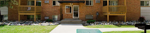 Apartments in East Lansing near Michigan State University | Cedar Street Apartments