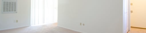 Spacious Living room in East Lansing Apartments near Michigan State University | Eastpoint Townlets