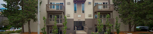 East Lansing Apartments near Michigan State University | Eden Roc Apartments