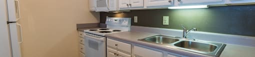 East Lansing Apartments near Michigan State University | Waters Edge Apartments