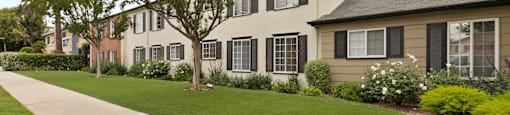Apartments for rent in Van Nuys Front of Apartments