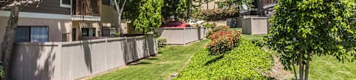 Garden Area at SERRANO HIGHLANDS APARTMENT HOMES, Lake Forest, 92630-7006