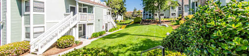 Green Space at SYCAMORE GREENS APARTMENT HOMES, Vista