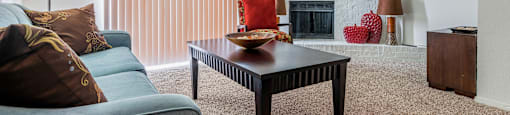 Living Room at Williamsburg Apartments, Grand Prairie, TX, 75051
