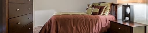 Bedroom at Williamsburg Apartments, Texas
