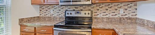 savannah trace updated kitchen