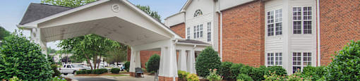 villa trace front entrance 